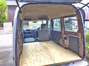 車中泊だけじゃない 軽バン 軽ワゴンで自作オフィスカーdiy フレームdiyラボ